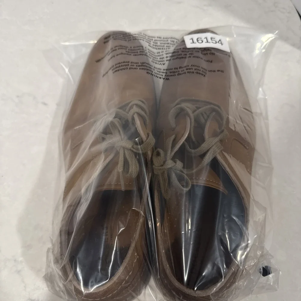 Docker's Men's Shoes, Tan, Size 9.5 Excellent Condition